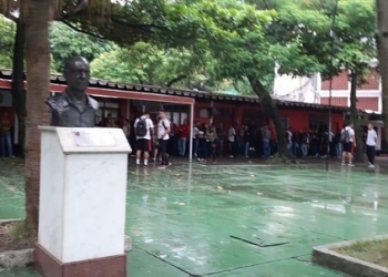 Base do Flamengo se reapresenta na Gávea após incêndio no Ninho do Urubu