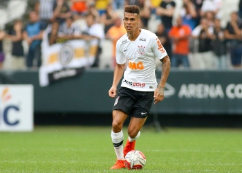 Richard, do Corinthians, entra na lista de reforços do Flamengo para 2019