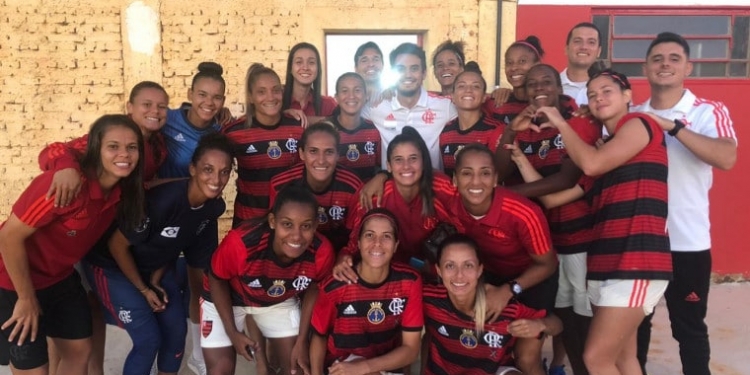 Flamengo/Marinha vence Ponte Preta e segue líder no Brasileirão Feminino