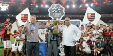 Presidente do Flamengo admite chegada de reforços e diz que foco é ganhar tudo
