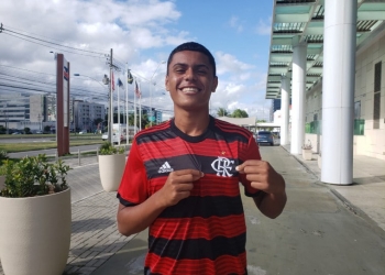 Flamengo contrata atacante Mateus, destaque da base do América-MG