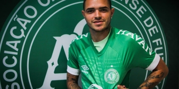 Emprestado pelo Flamengo, Thiago Santos passará por cirurgia após lesão na Chapecoense