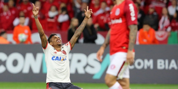 Flamengo divulga informações sobre venda de ingressos para jogo contra o Inter