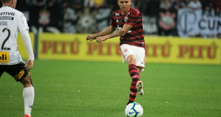 Melhor em campo, Cuéllar elogia postura do Flamengo contra o Corinthians