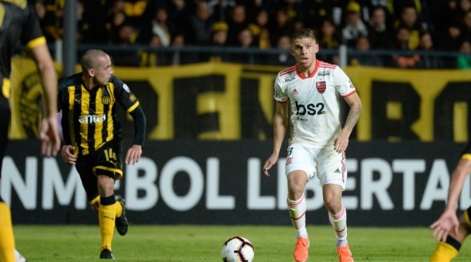 Cuéllar exalta classificação na Libertadores e desempenho defensivo do Flamengo