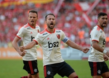 Everton Ribeiro diz que Flamengo ficou devendo e Renê tenta explicar gol do Inter
