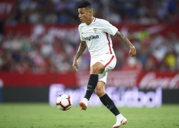 Para a lateral esquerda, Flamengo entra na briga para contratar Arana, do Sevilla