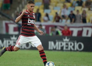 Flamengo: Cuellar tenta visto inglês, mas é negado; veja detalhes