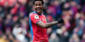 Flamengo realiza proposta para fechar com centroavante Abel Hernández