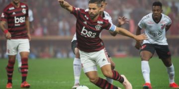 Diego explica pênalti fraco na eliminação do Flamengo na Copa do Brasil