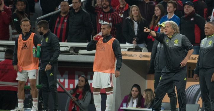 Estreante Jorge Jesus avalia desempeno do Flamengo no empate contra o Athletico