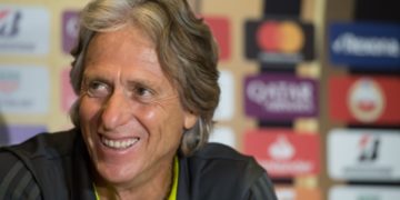 Jorge Jesus confirma busca do Flamengo por um centroavante