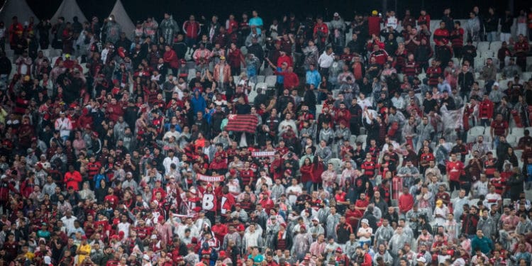 Flamengo divulga informações sobre ingressos para jogo contra o Corinthians