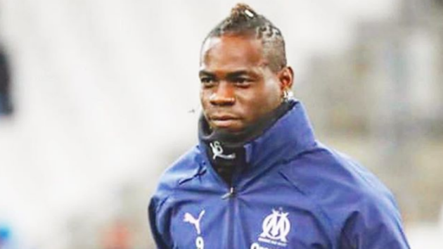 Clube da Itália entra na briga com o Flamengo para contratar Balotelli; veja detalhes