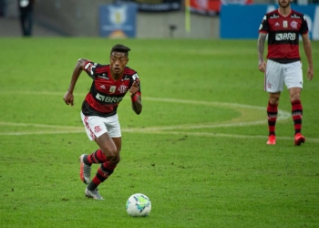 Bruno Henrique diz não ter nada contra Gabigol e se desculpa com a torcida