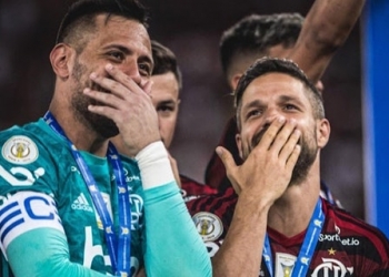 Flamengo encaminha renovações de Diego Ribas e Diego Alves