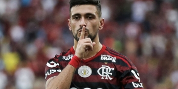 Mundo Árabe volta os olhares para o Flamengo e faz nova investida por De Arrascaeta