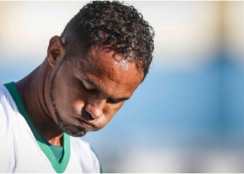 Goleiro Bruno tenta retornar ao futebol, mas não está sendo fácil para ele e nem para os clubes