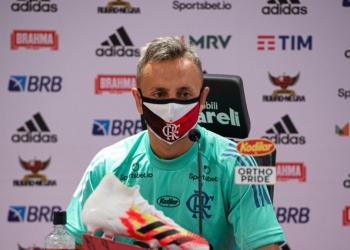 Rafinha quebra silêncio, diz por que saiu do time e conta tudo o que Landim lhe disse