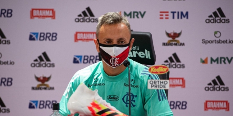 Rafinha quebra silêncio, diz por que saiu do time e conta tudo o que Landim lhe disse