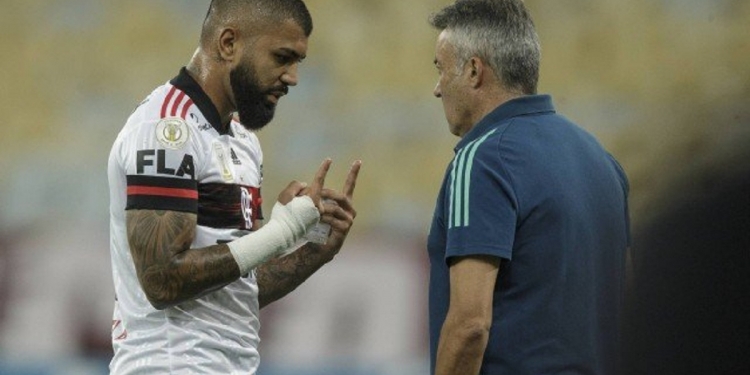 Domenèc está colhendo frutos com didática melhor do que a de Jorge Jesus