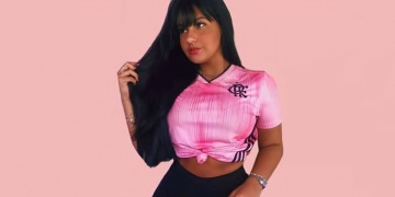 Monique Café é uma das candidatas do Flamengo no Musa do Brasileirão; ela tem conquistado muitos fãs