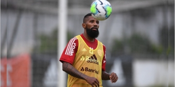 Flamengo: Marcos Braz bate o martelo e define sobre possível retorno de Rodinei
