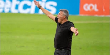 Flamengo poderá ter 10 reforços no próximo jogo pelo Brasileirão e Dome de volta ao comando