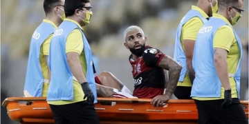 Gabigol sofre lesão diante do Del Valle e precisará ficar afastado dos gramados por cerca de 15 dias