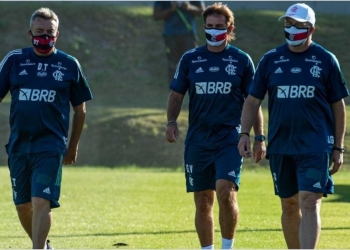 Quem comanda o Flamengo contra o Athletico? Jordi Guerrero testa positivo para Covid-19 e Dome não volta
