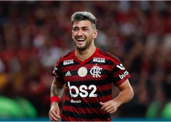 Arrascaeta já aparece como melhor meia do Campeonato Brasileiro e promete muito mais
