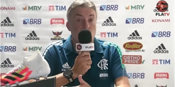 Após vitória do Flamengo, Domènec reconhece erros do time e revela o que pediu aos jogadores no intervalo