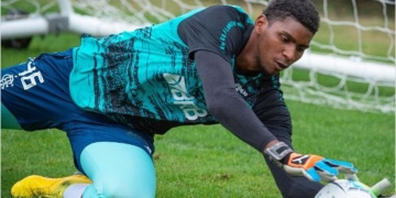 Flamengo faz proposta para aumentar o salário de Hugo Neneca e poderá renovar com o atleta