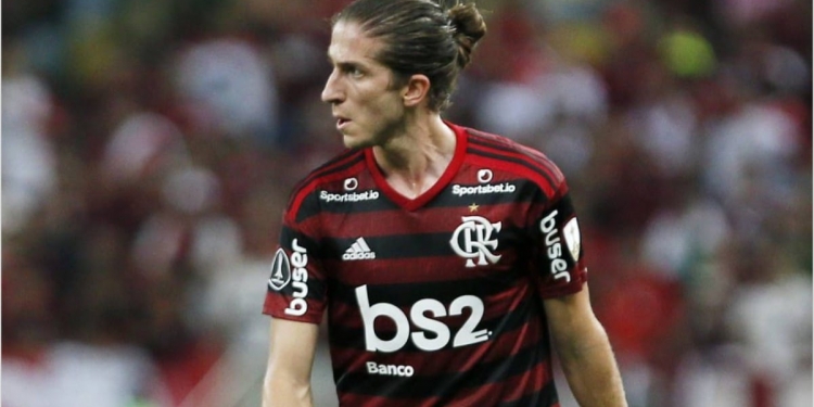 Após vitória contra o Corinthians, jogador do Flamengo diz que Filipe Luís é ‘nojento’