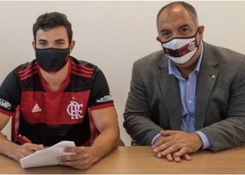 A multa rescisória de Daniel Cabral com o Flamengo é milionária, a mais alta das últimas renovações