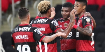Flamengo vence com trio de atacantes brilhando no Maracanã, mas futuro é incerto