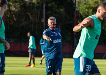 Flamengo faz os últimos ajustes neste sábado para o jogo contra o Internacional pelo Brasileirão