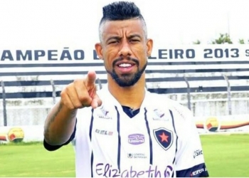 Botafogo-PG surpreende a todos ao anunciar saída de Léo Moura, jogador não terminará Série C no clube