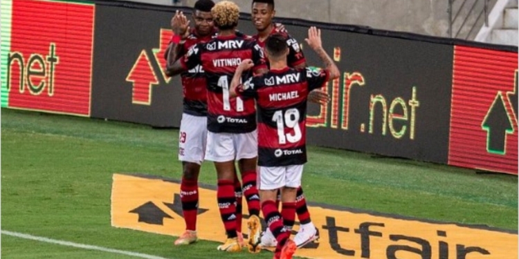 Conselho do Flamengo não aprova uniforme que a Adidas sugeriu para 2022