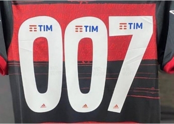 Em homenagem a Sean Connery, Éverton Ribeiro usará camisa 007 no jogo do Flamengo e São Paulo