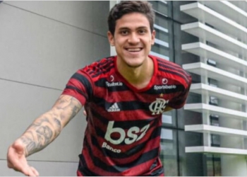 Pedro, atacante do Flamengo, é eleito o melhor jogador de outubro no Campeonato Brasileiro 2020