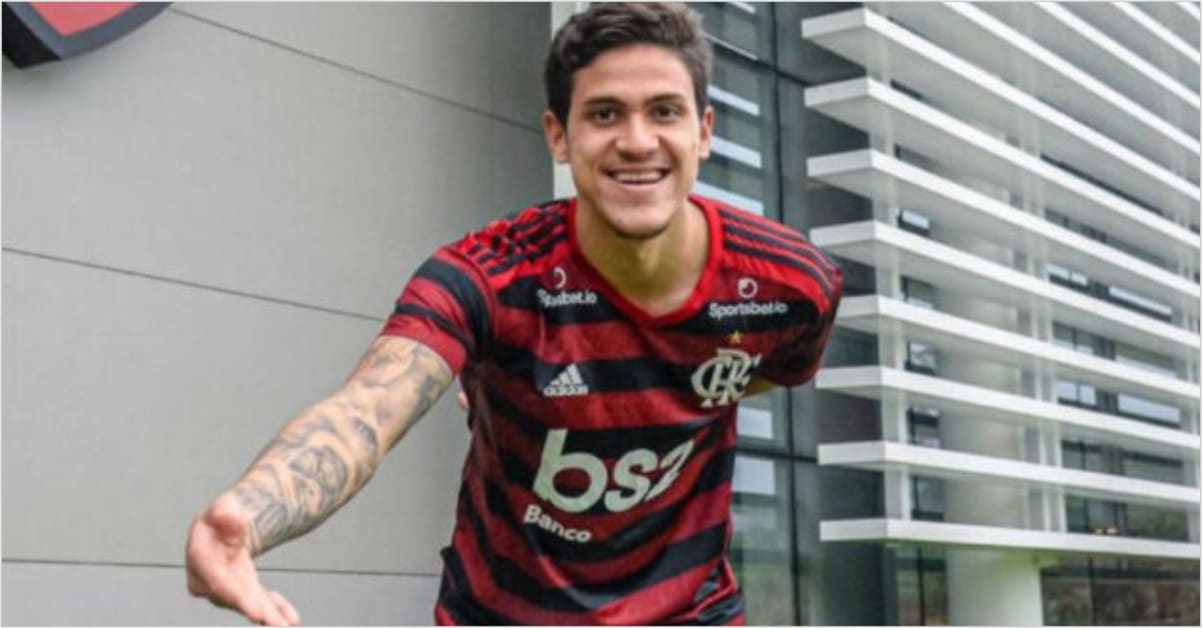 Pedro Atacante Do Flamengo é Eleito O Melhor Jogador De Outubro No