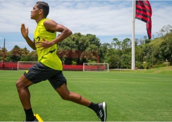 Pedro Rocha pode retornar na Copa do Brasil, jogador já está treinando com o elenco do Flamengo