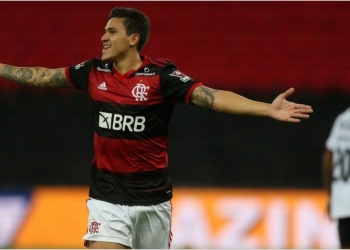 Após vitória e classificação na Copa do Brasil, Pedro manda recado à torcida do Flamengo