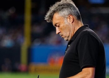 Domènec Torrent se mostra insatisfeito e cobra duramente o elenco do Flamengo
