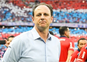 Flamengo define Rogério Ceni para substituir Domènec Torrent e negociações já começaram