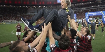 Flamenguistas protestam nas redes sociais pela volta de Jorge Jesus
