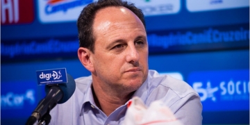Fortaleza confirmou saída de Ceni, que já viajou para se encontrar com a diretoria do Flamengo