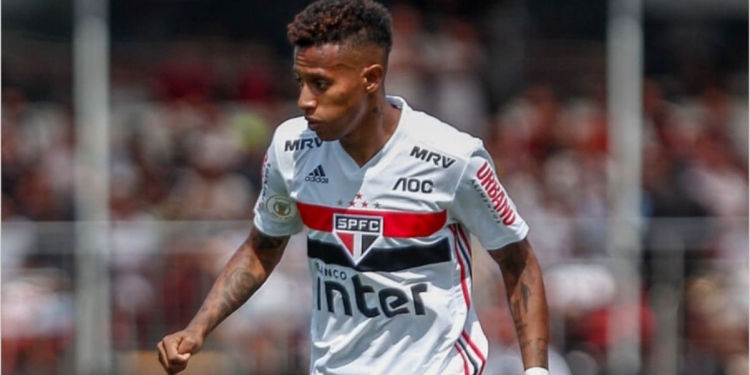 Tchê Tchê, meia do São Paulo, testa positivo para Covid-19 e pode desfalcar o time contra o Flamengo