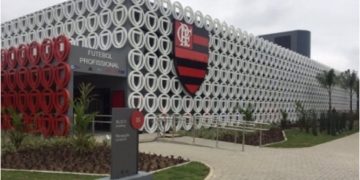 Rogério Ceni mergulha no trabalho e vai morar no Ninho do Urubu para se adaptar logo ao Flamengo
